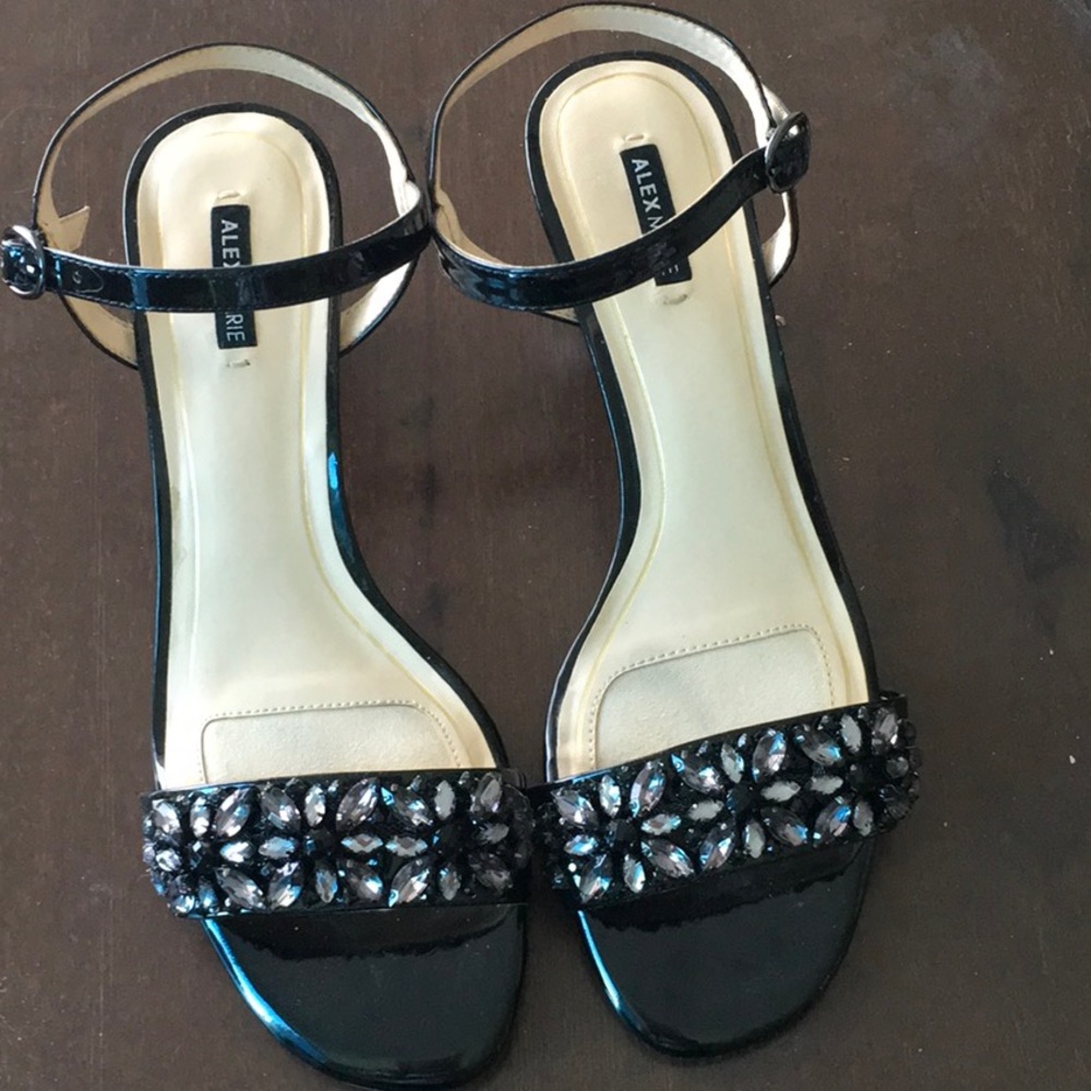 EUC Strappy Black Sandals